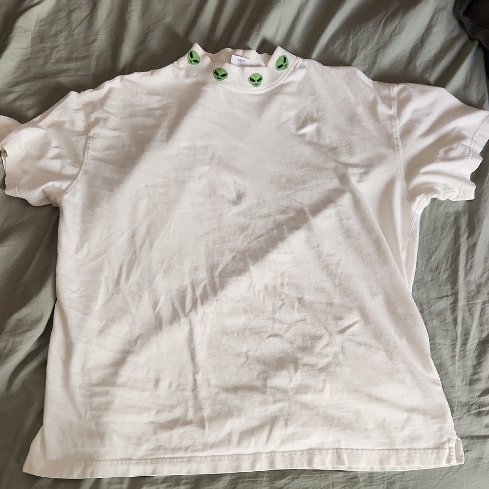 White Shirt With Alien Graphic
